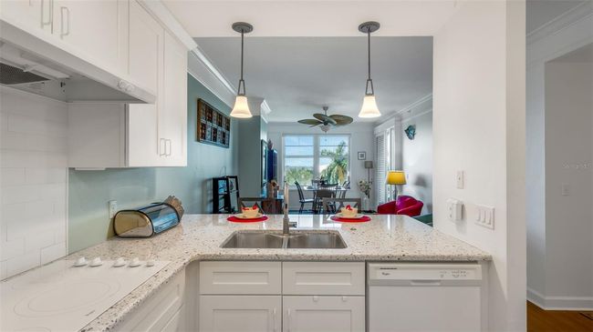 Kitchen | Image 9