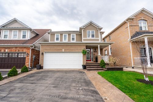 141 Voyager Pass, Binbrook, ON, L0R1C0 | Card Image