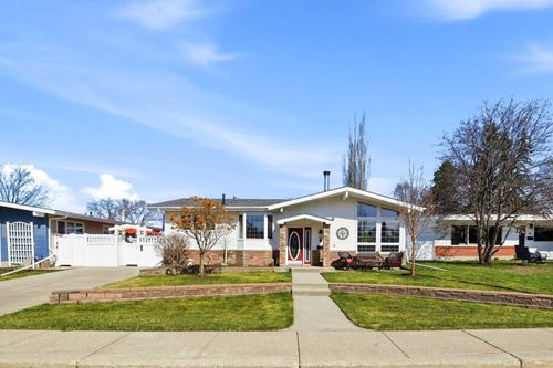 6 Sydney Close, Red Deer, AB, T4N0E1 | Card Image