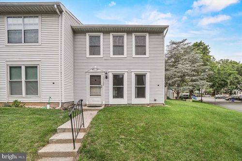 11132 Black Forest Way, GAITHERSBURG, MD, 20879-3153 | Card Image