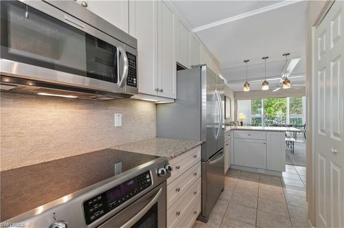 h490-490 Broad Ave S, Naples, FL, 34102-7183 | Card Image