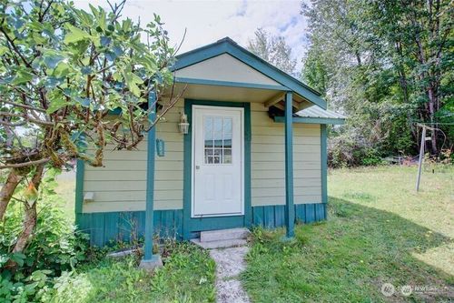 45401 Nellie Ln, Concrete, WA, 98237-8813 | Card Image