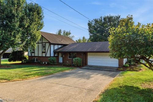 114 Delray Dr, Marietta, OH, 45750-9475 | Card Image