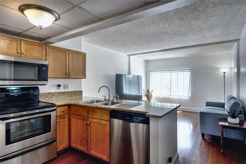 525-151 E Washington St, ORLANDO, FL, 32801-2351 | Card Image