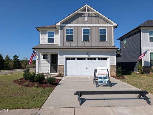 901 Diana Victoria Ct, Wendell, NC, 27591-5512 | Card Image