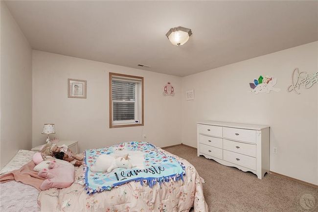 lower level bedroom | Image 17