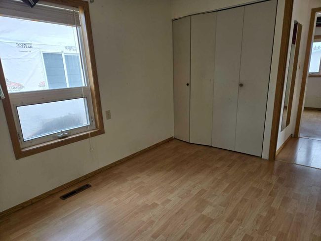 1 Selkirk Avenue, House other with 4 bedrooms, 2 bathrooms and 1 parking in Hughenden AB | Image 9