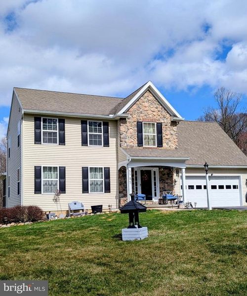 5785 Burkey Rd, GAP, PA, 17527-9648 | Card Image