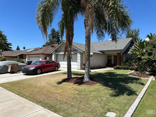 6604 Ambergrove St, Bakersfield, CA, 93313-4163 | Card Image