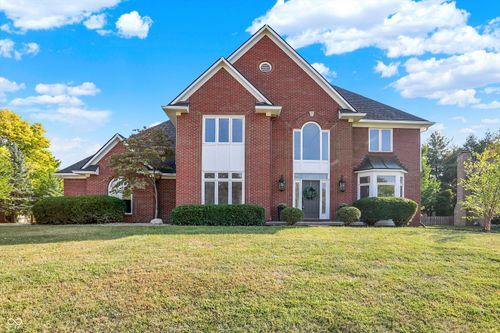 1615 Springmill Ponds Cir, Carmel, IN, 46032-8552 | Card Image