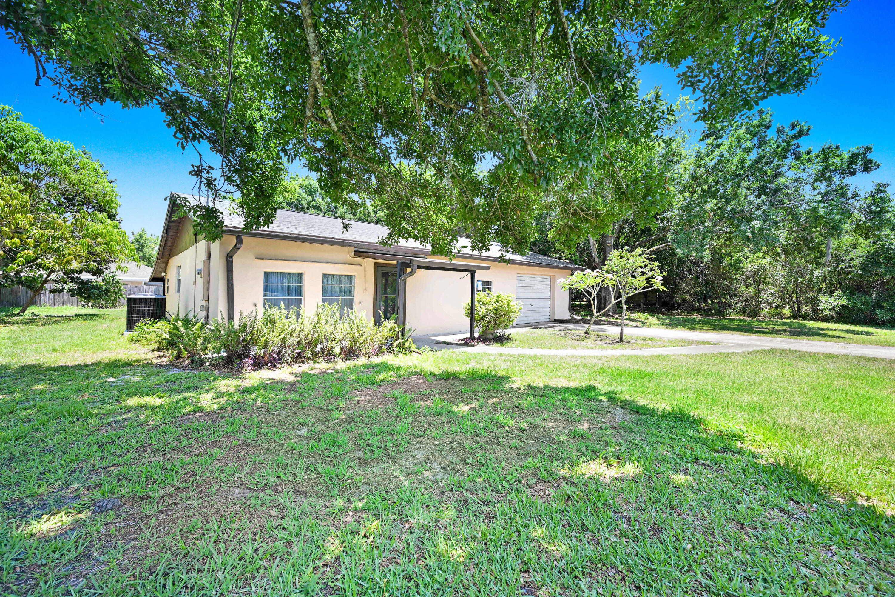 Dorset Dr, Melbourne, FL 32904