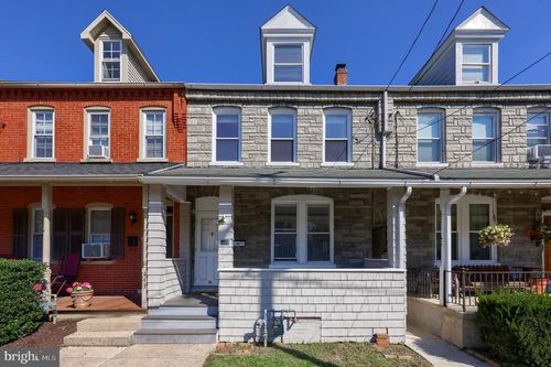 445 New Dorwart St, LANCASTER, PA, 17603-5643 | Card Image