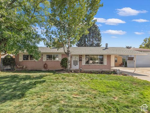 2058 E Rolling Knolls Way, Cottonwood Heights, UT, 84121-3043 | Card Image