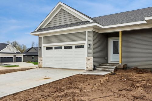 1001 Highland Trl, Solon, IA, 52333-8606 | Card Image