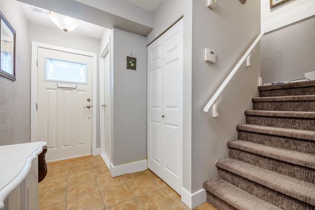 8575 Woodgrove Place, Townhouse with 4 bedrooms, 3 bathrooms and 3 parking in Burnaby BC | Image 4