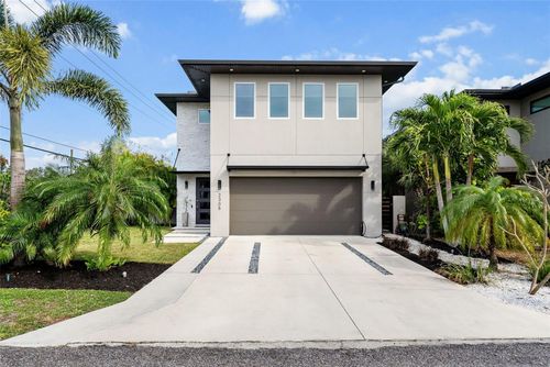 2305 Pine Ter, SARASOTA, FL, 34231-4433 | Card Image