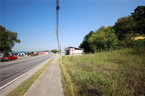 418 S Wall Street, Calhoun, GA, 30701 | Card Image