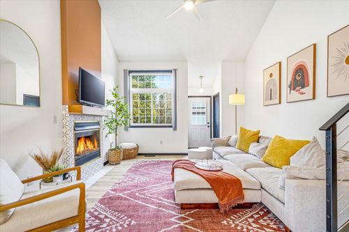 48-4058 Wilshire Cir, Shoreview, MN, 55126-2987 | Card Image