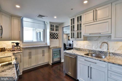 unit-1201-717 S Columbus Blvd, PHILADELPHIA, PA, 19147-3512 | Card Image