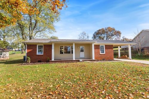 504 Madison Ave, Sparta, TN, 38583-1345 | Card Image
