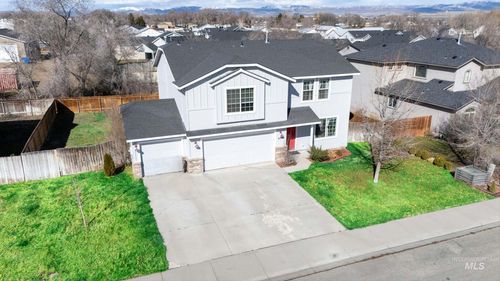 690 Lago St, Mountain Home, ID, 83647-6440 | Card Image