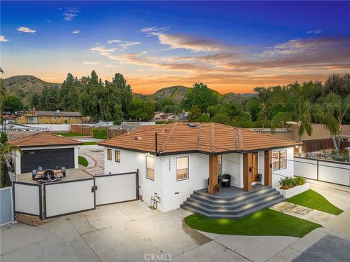 10635 Foothill Blvd, Sylmar, CA, 91342-7007 | Card Image