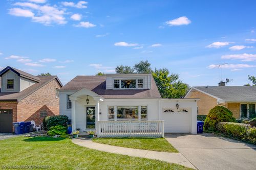 929 Sherwood Rd, La Grange Park, IL, 60526-1549 | Card Image