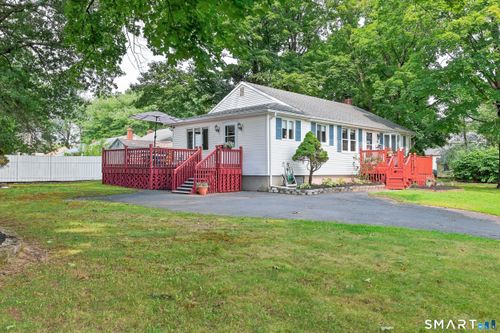 15 Raymond St, East Hartford, CT, 06118-2646 | Card Image