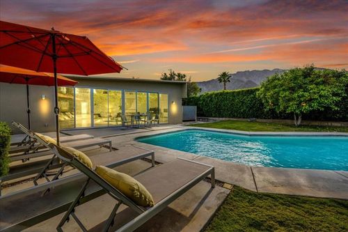 566 E Lindsey Dr, Palm Springs, CA, 92262-2030 | Card Image