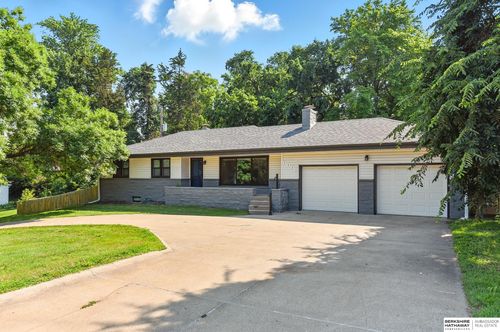 2621 S 105th St, Omaha, NE, 68124-1819 | Card Image