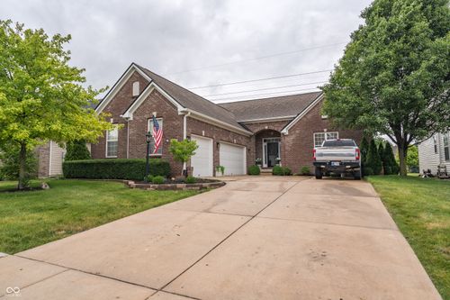 12447 Eddington Pl, Fishers, IN, 46037-5405 | Card Image