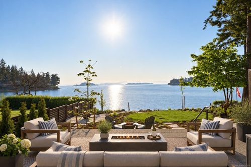 2-10393 Allbay Rd, Sidney, BC, V8L2N8 | Card Image