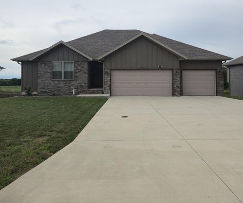 517 N Stella Ct, Willard, MO, 65781-9438 | Card Image