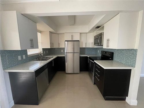 6-2451 Lincoln St, Hollywood, FL, 33020-3995 | Card Image