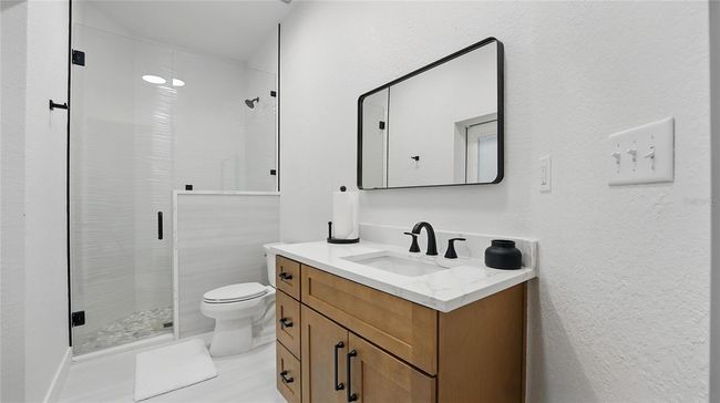 Bathroom | Image 38