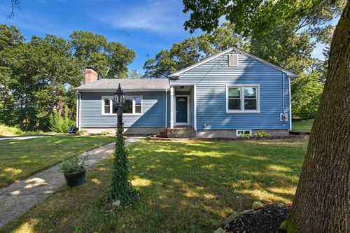 25 Pershing Ave, Acushnet, MA, 02743-2526 | Card Image