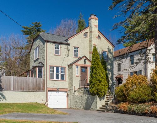 5 Rutgers Pl, Hartsdale, NY, 10530-2025 | Card Image
