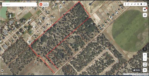 759 County Road 320, Floresville, TX, 78114-6517 | Card Image