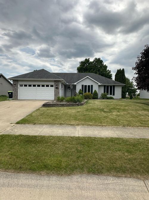405 Carlisle Dr, Huntington, IN, 46750-9786 | Card Image