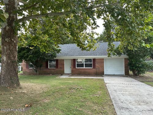 506 Parkway Ct, Jacksonville, NC, 28540-6926 | Card Image