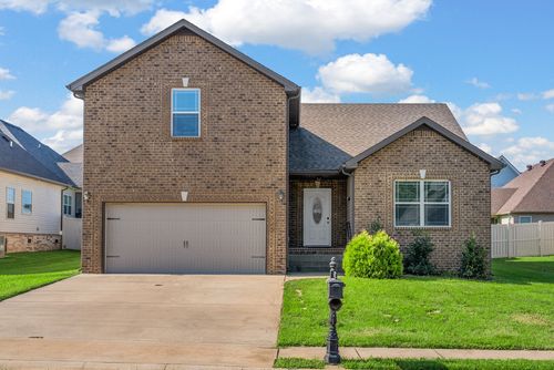 1030 Garner Hills Dr, Clarksville, TN, 37042-1748 | Card Image