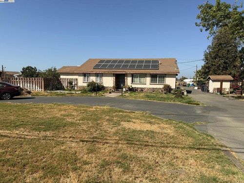 11601 W Clover Rd, Tracy, CA, 95304-9460 | Card Image