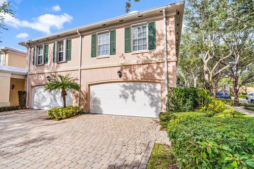 3 Oakland Ct, Tequesta, FL, 33469-2744 | Card Image