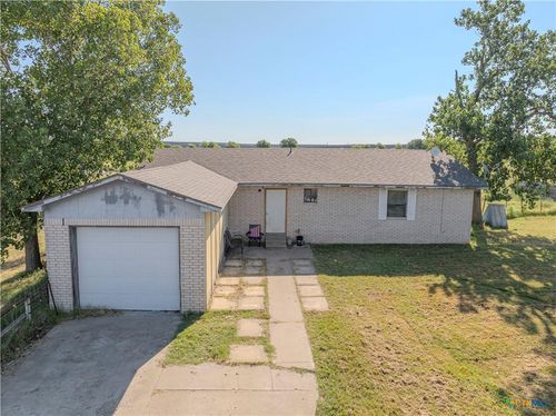 9796 E Us Highway 190, Rogers, TX, 76569-3623 | Card Image
