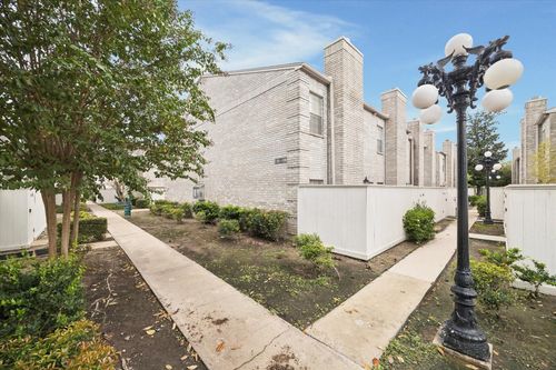 apt-1103-4001 Tanglewilde St, Houston, TX, 77063-5166 | Card Image