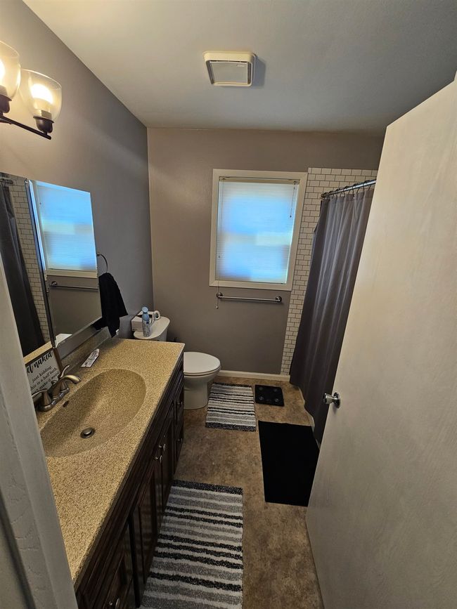 182 Amstar Dr, Condo with 2 bedrooms, 2 bathrooms and null parking in CHIPPEWA FALLS WI | Image 6