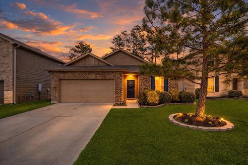 4275 Pine Still Rd, Conroe, TX, 77304-2233 | Card Image