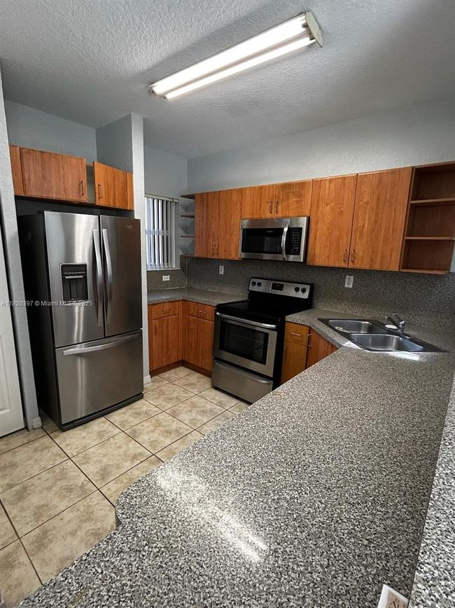 865 - 865 Sw 6 Th Ct, Townhouse with 3 bedrooms, 3 bathrooms and null parking in Florida City FL | Image 10