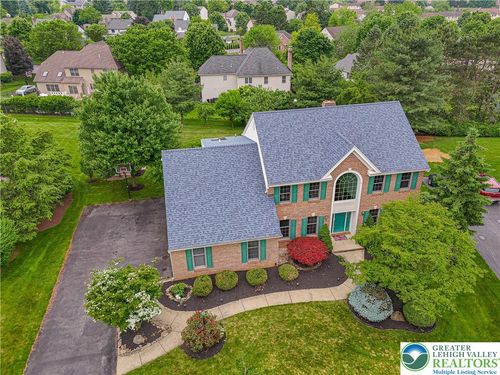 1050 Treeline Dr, ALLENTOWN, PA, 18103-6010 | Card Image