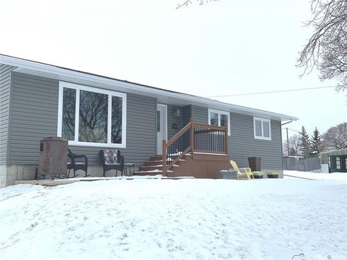394 Standard Street, Pennant, SK, S0N1X0 | Card Image